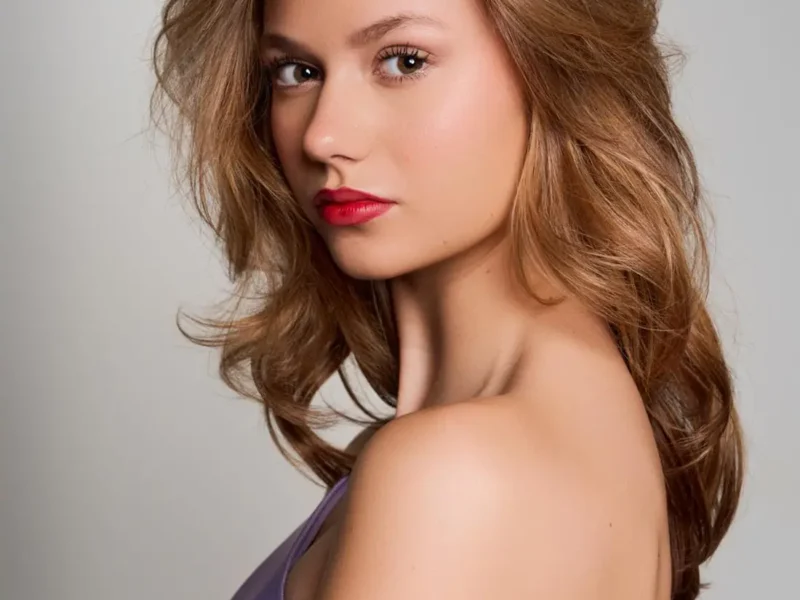 ElyseHofer_FeatImg_1100x1386